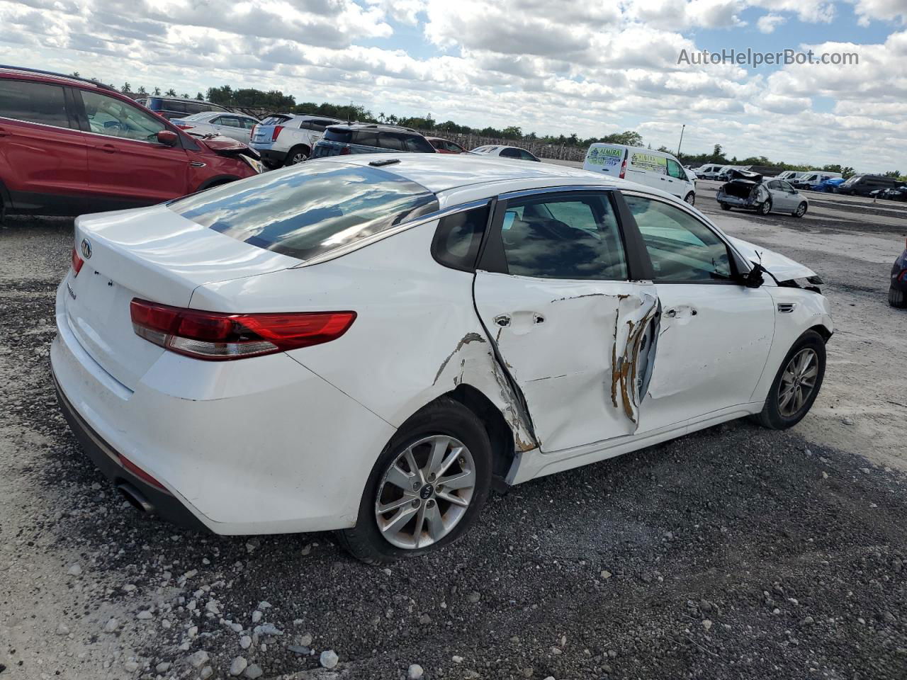 2017 Kia Optima Lx White vin: 5XXGT4L34HG158693