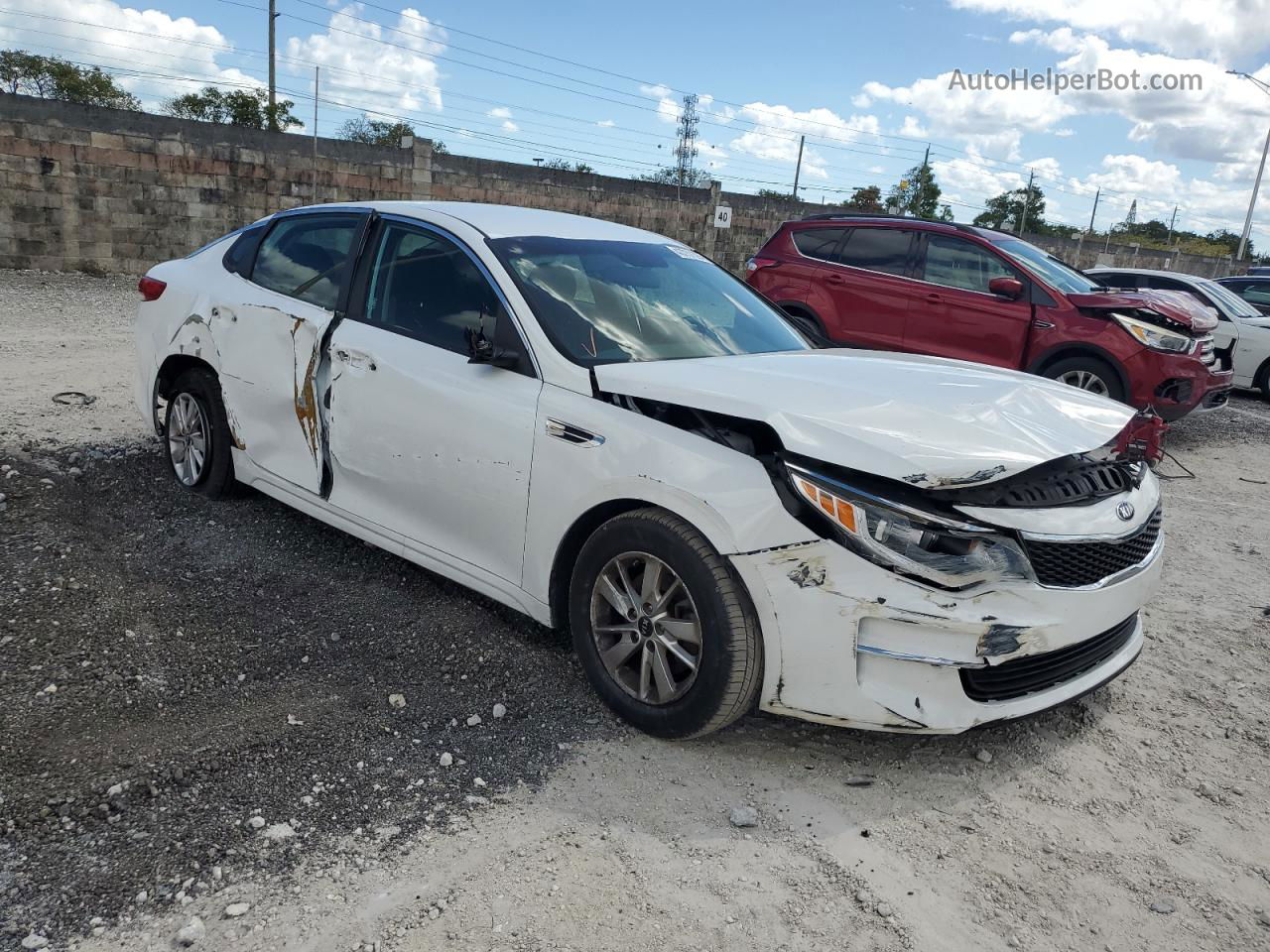 2017 Kia Optima Lx White vin: 5XXGT4L34HG158693