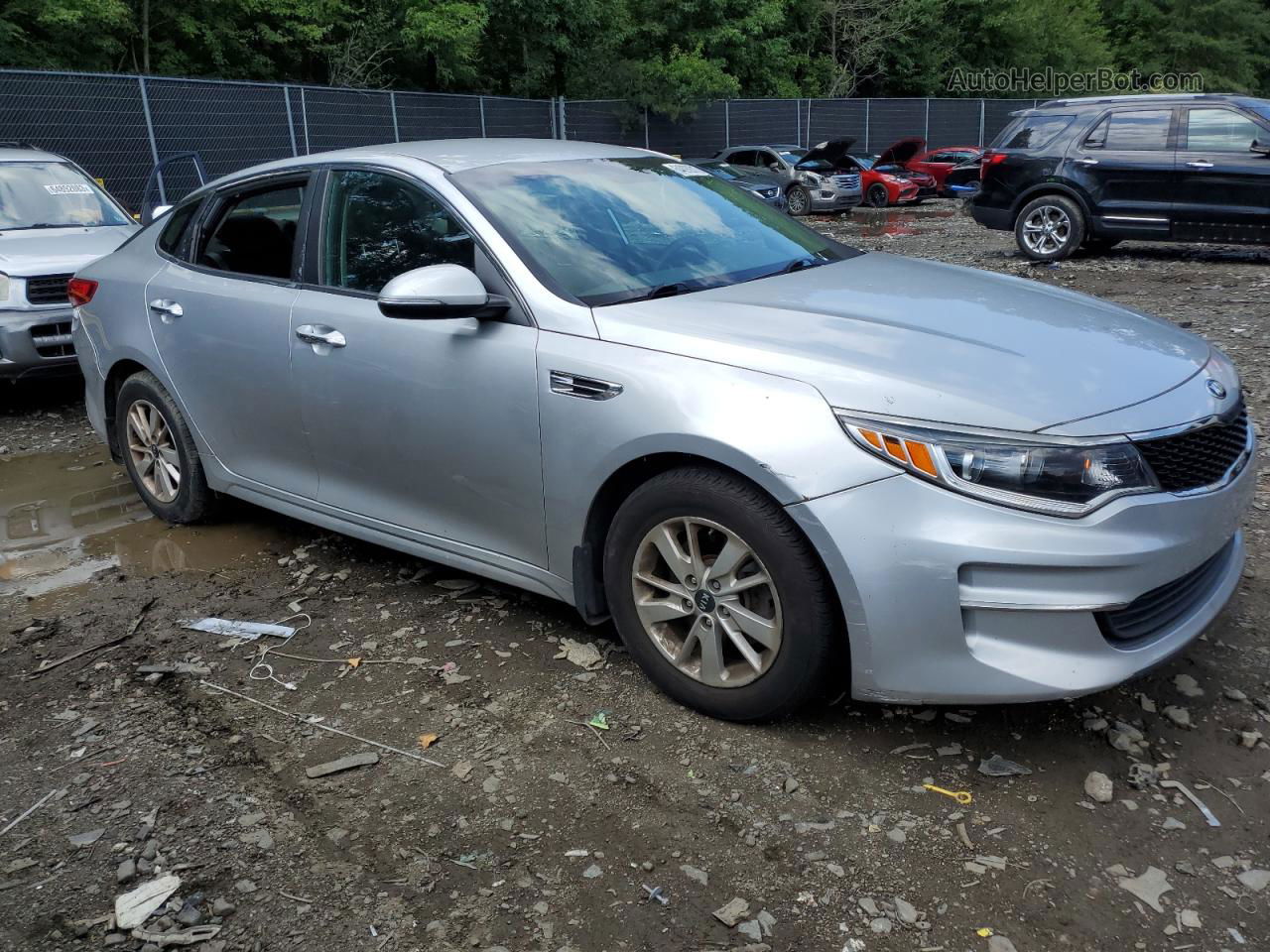 2017 Kia Optima Lx Silver vin: 5XXGT4L34HG160685