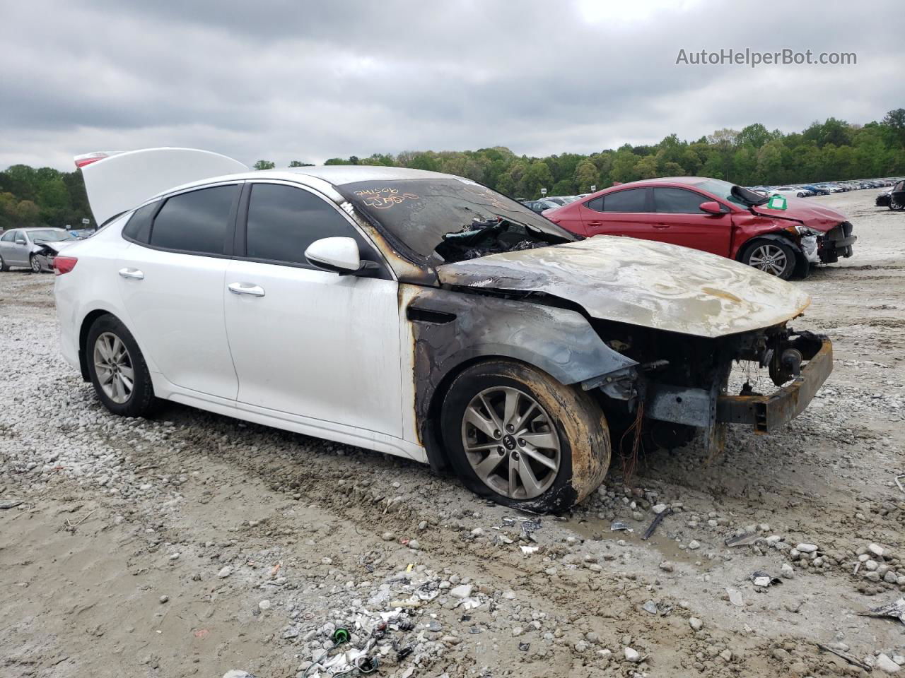 2017 Kia Optima Lx White vin: 5XXGT4L34HG171833