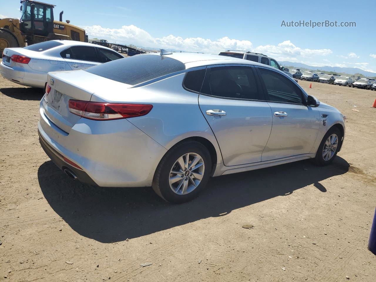 2018 Kia Optima Lx Silver vin: 5XXGT4L34JG189416