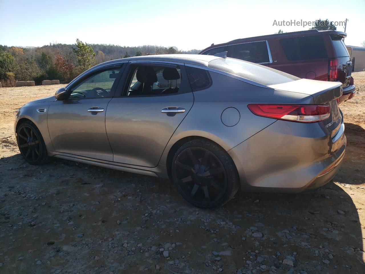 2018 Kia Optima Lx Серебряный vin: 5XXGT4L34JG198438