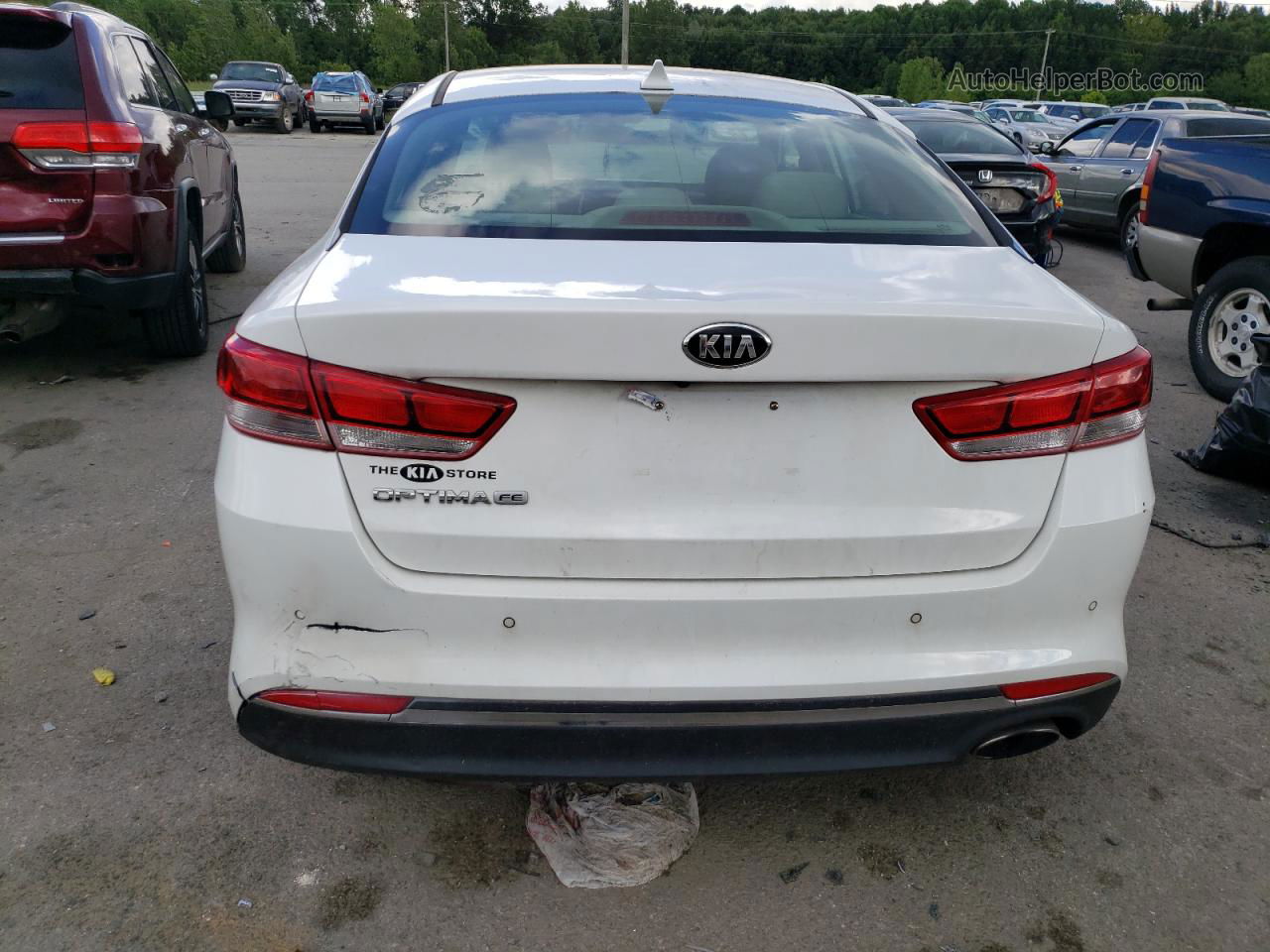 2018 Kia Optima Lx White vin: 5XXGT4L34JG210927