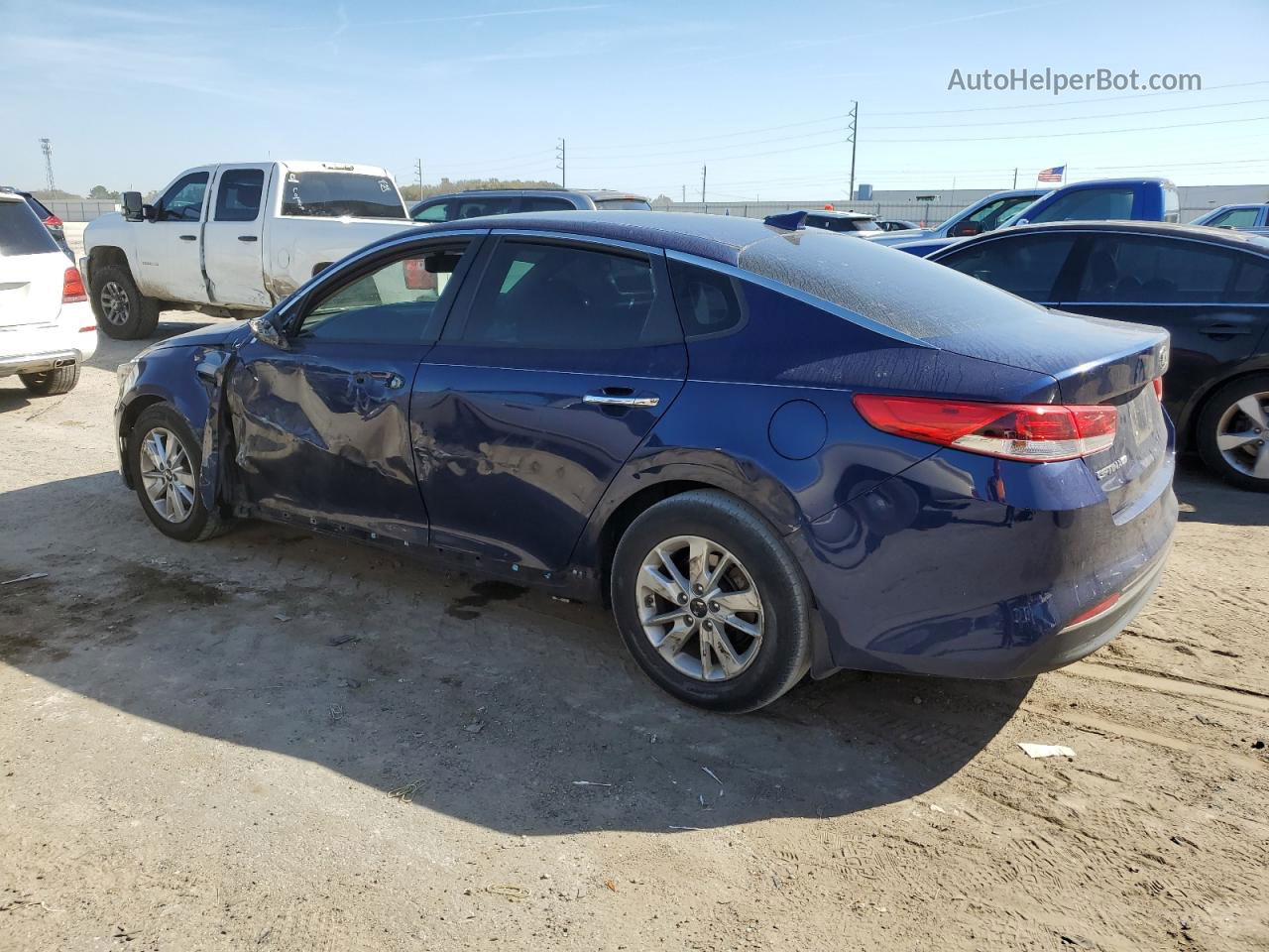 2018 Kia Optima Lx Blue vin: 5XXGT4L34JG226528