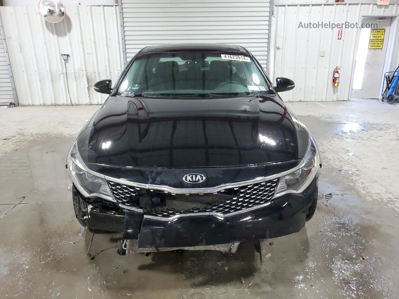 2018 Kia Optima Lx Black vin: 5XXGT4L34JG240607