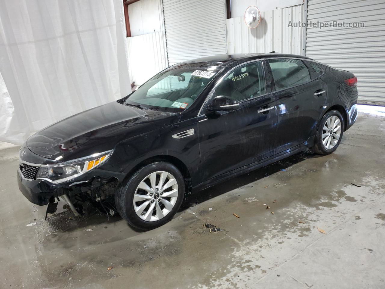 2018 Kia Optima Lx Black vin: 5XXGT4L34JG240607