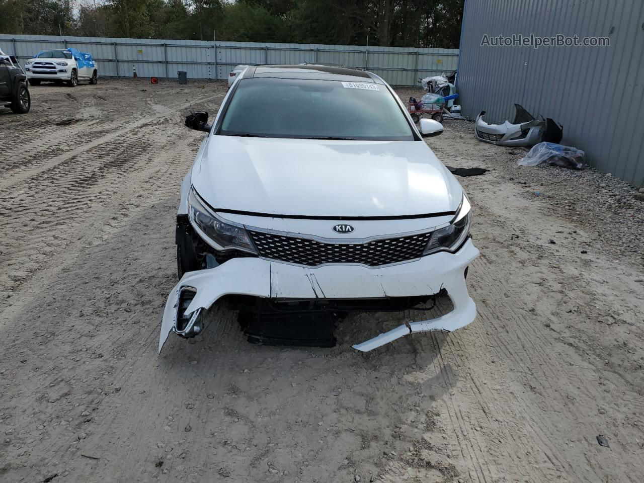 2018 Kia Optima Lx White vin: 5XXGT4L34JG246505