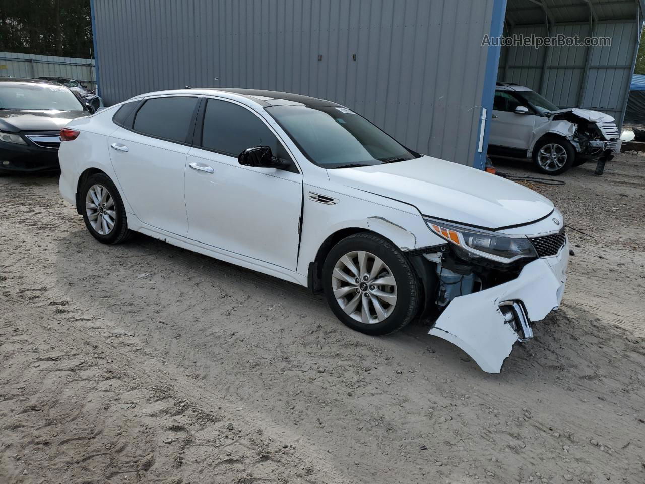 2018 Kia Optima Lx White vin: 5XXGT4L34JG246505