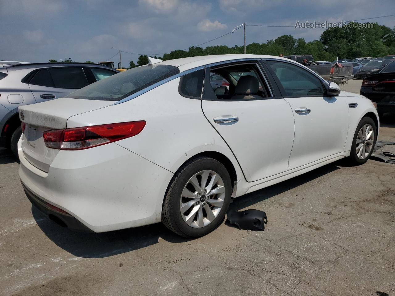 2016 Kia Optima Lx White vin: 5XXGT4L35GG048105