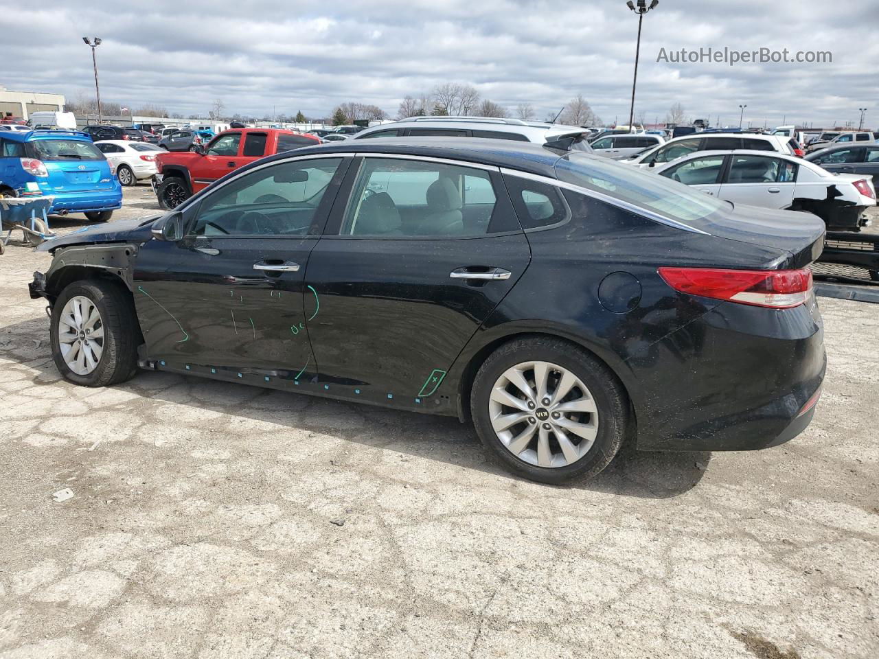 2017 Kia Optima Lx Black vin: 5XXGT4L35HG129977