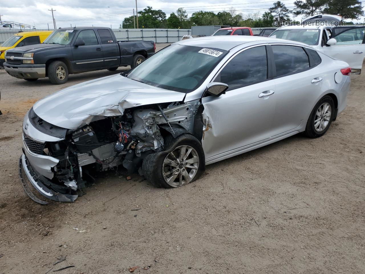 2017 Kia Optima Lx Silver vin: 5XXGT4L35HG147413