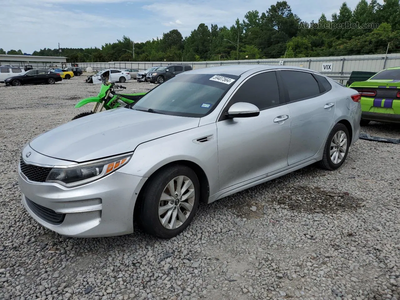 2017 Kia Optima Lx Silver vin: 5XXGT4L35HG153535