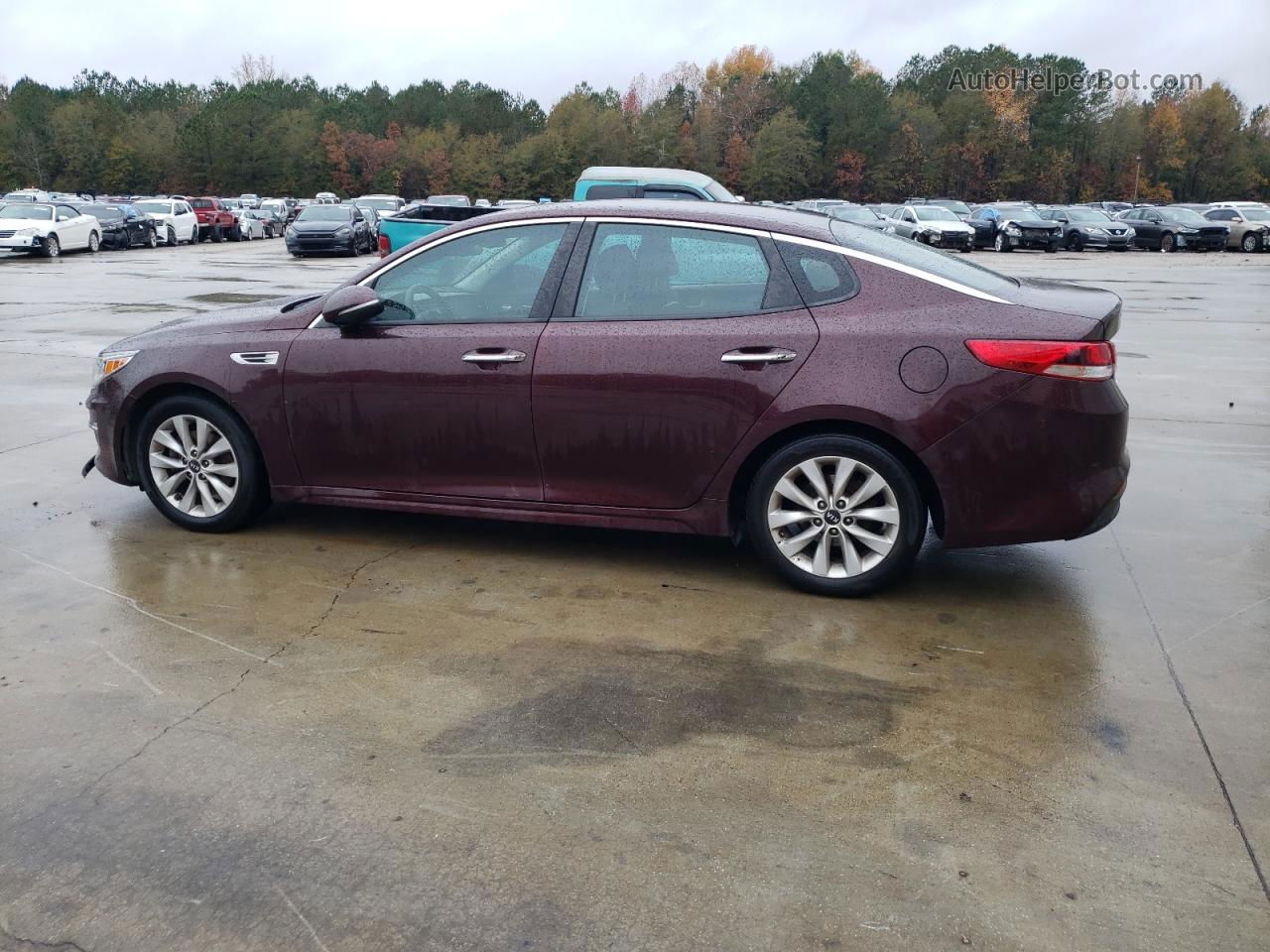 2017 Kia Optima Lx Burgundy vin: 5XXGT4L35HG161165