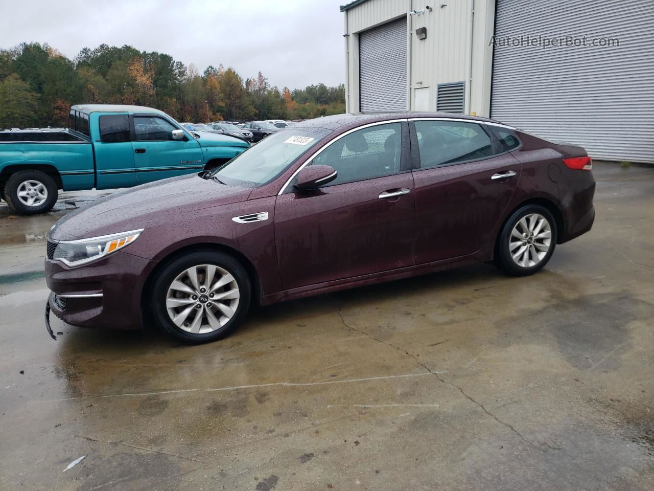 2017 Kia Optima Lx Burgundy vin: 5XXGT4L35HG161165