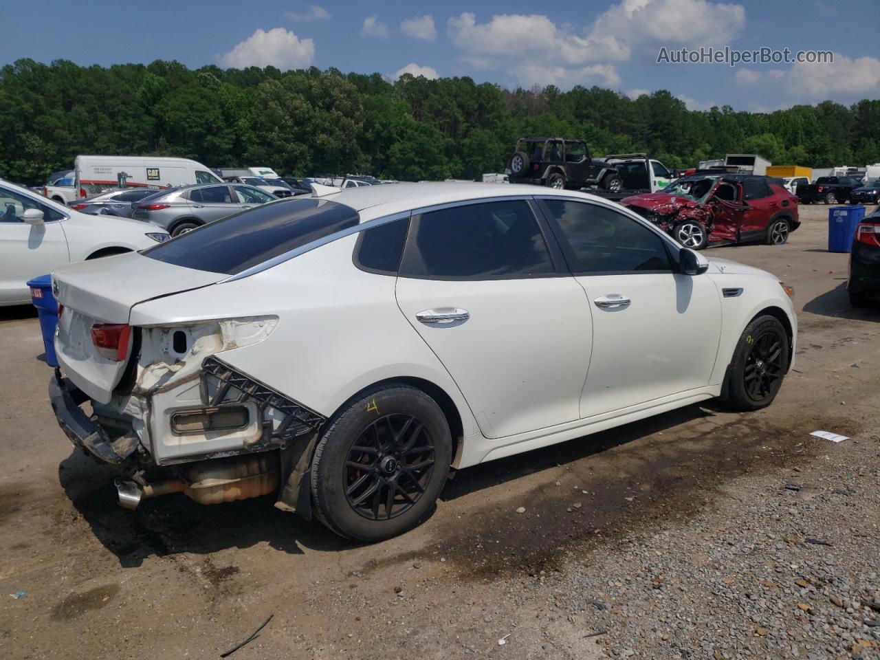 2017 Kia Optima Lx White vin: 5XXGT4L35HG167466