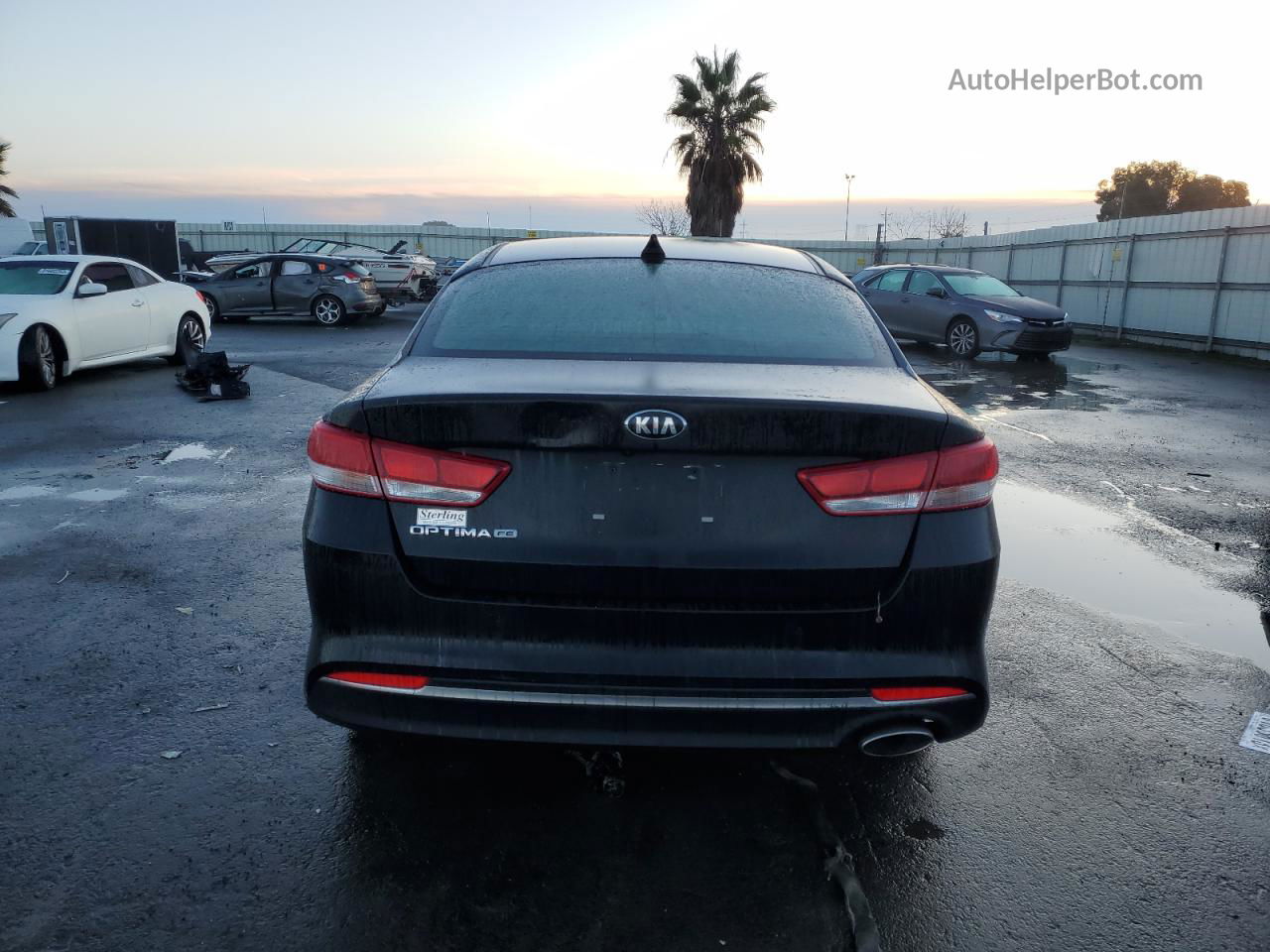 2017 Kia Optima Lx Black vin: 5XXGT4L35HG171100