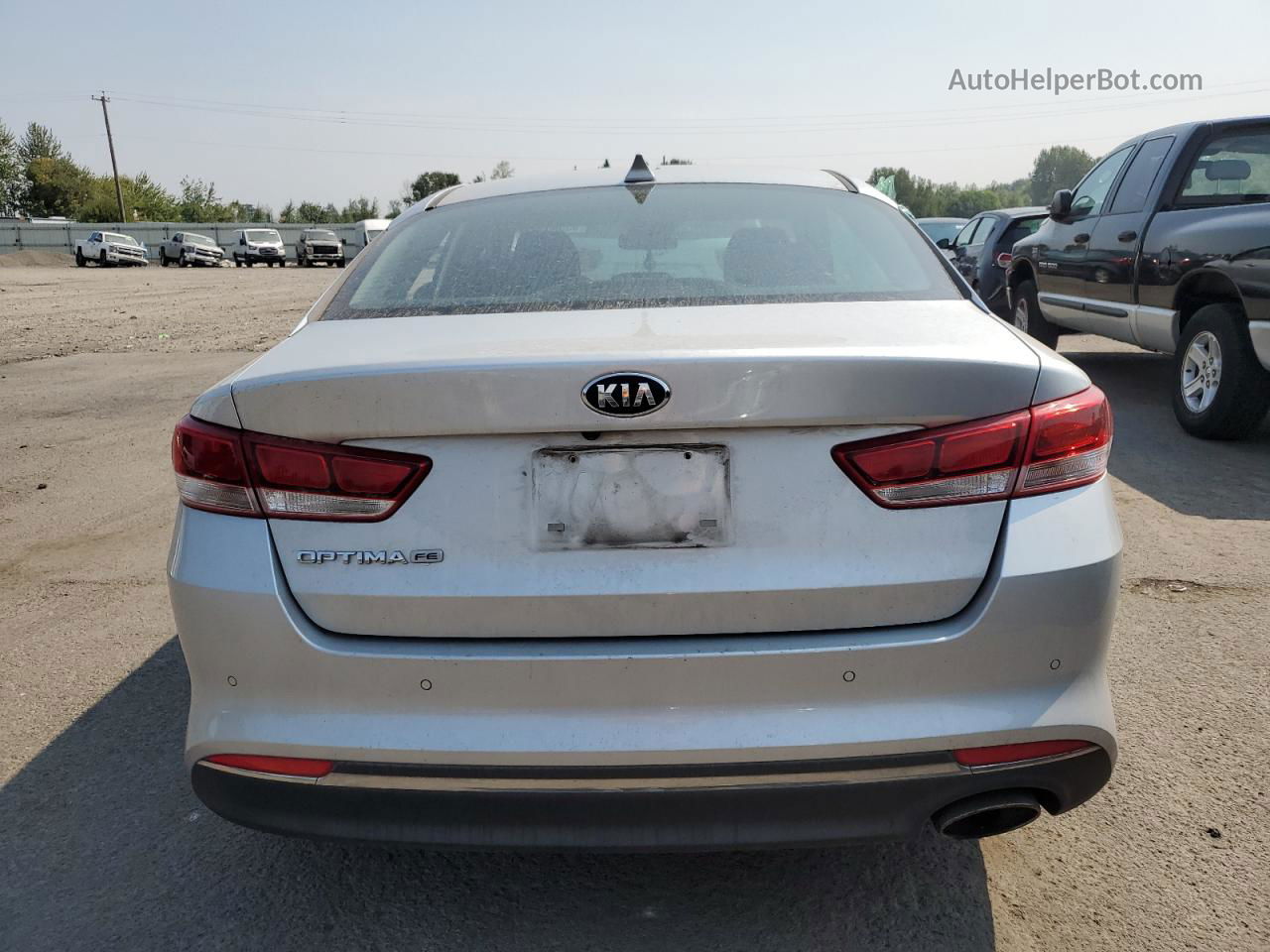 2018 Kia Optima Lx Silver vin: 5XXGT4L35JG197198