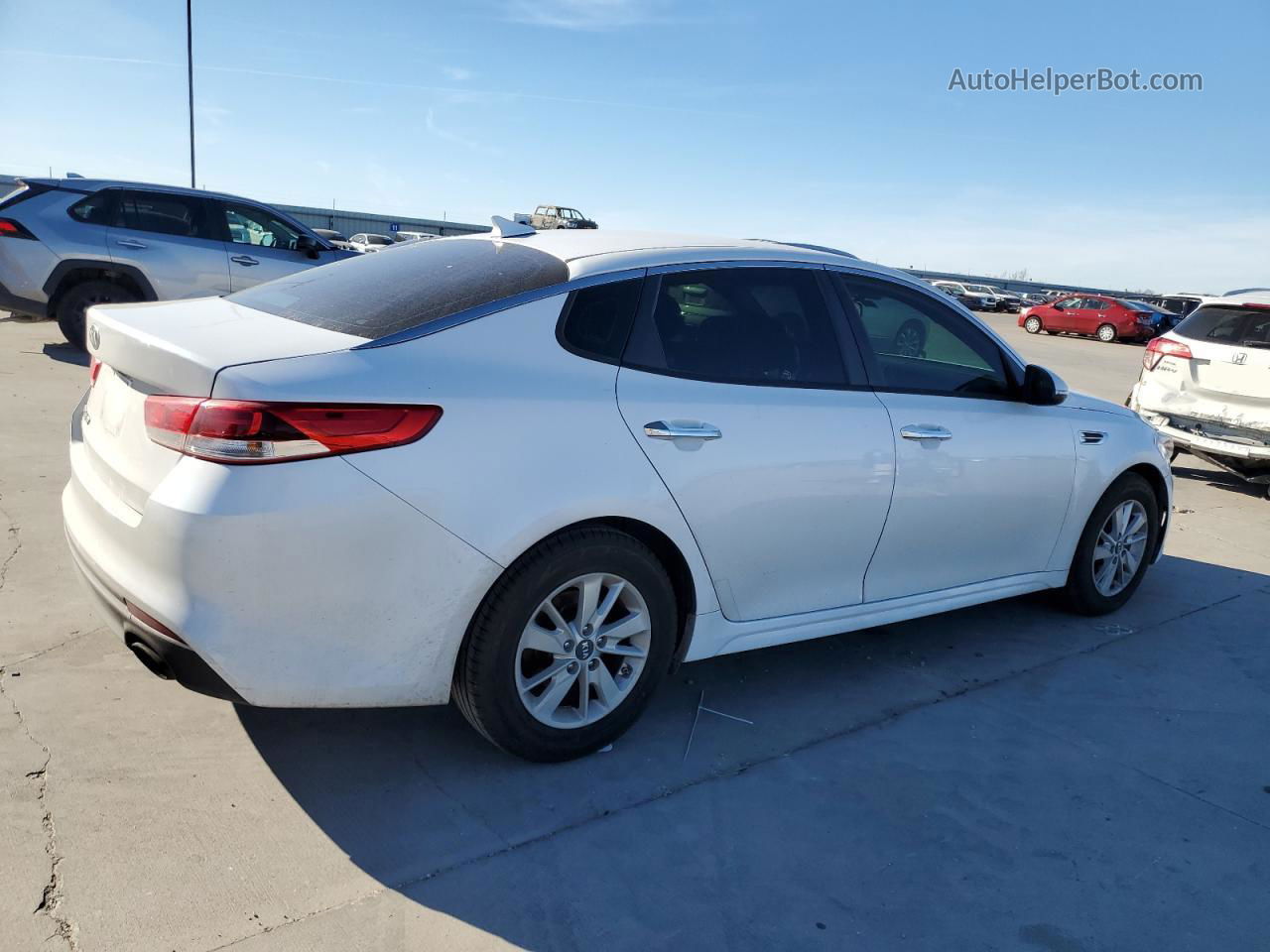 2016 Kia Optima Lx White vin: 5XXGT4L36GG055743