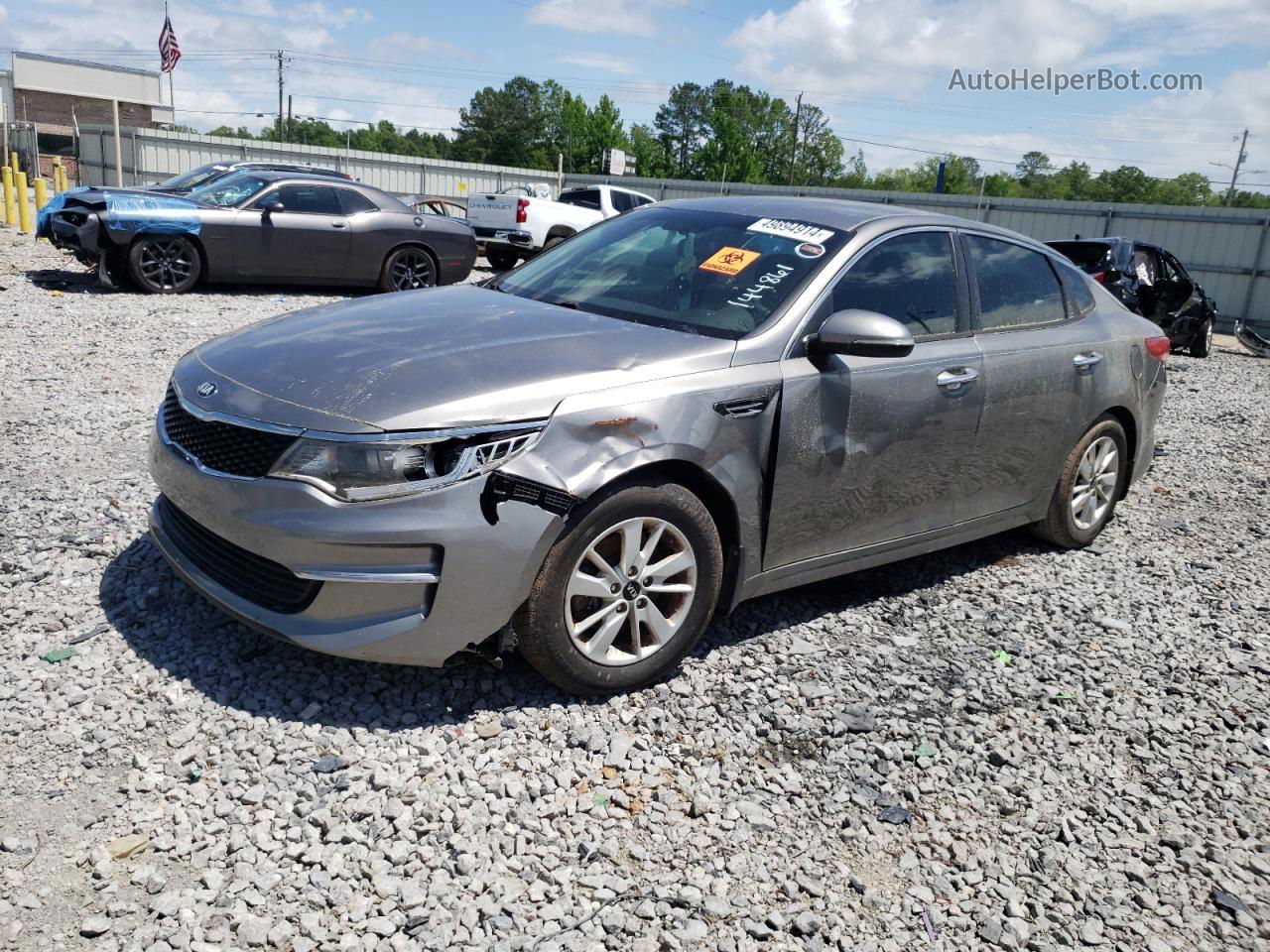 2017 Kia Optima Lx Серый vin: 5XXGT4L36HG144861