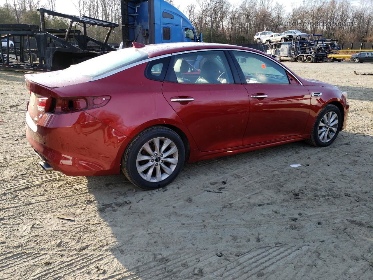 2018 Kia Optima Lx Red vin: 5XXGT4L36JG195623