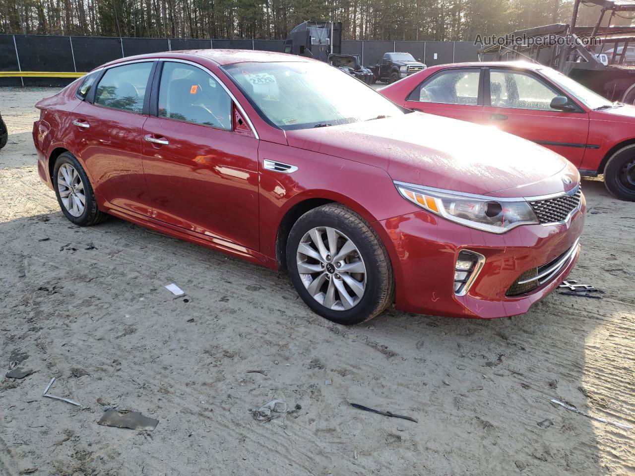 2018 Kia Optima Lx Red vin: 5XXGT4L36JG195623