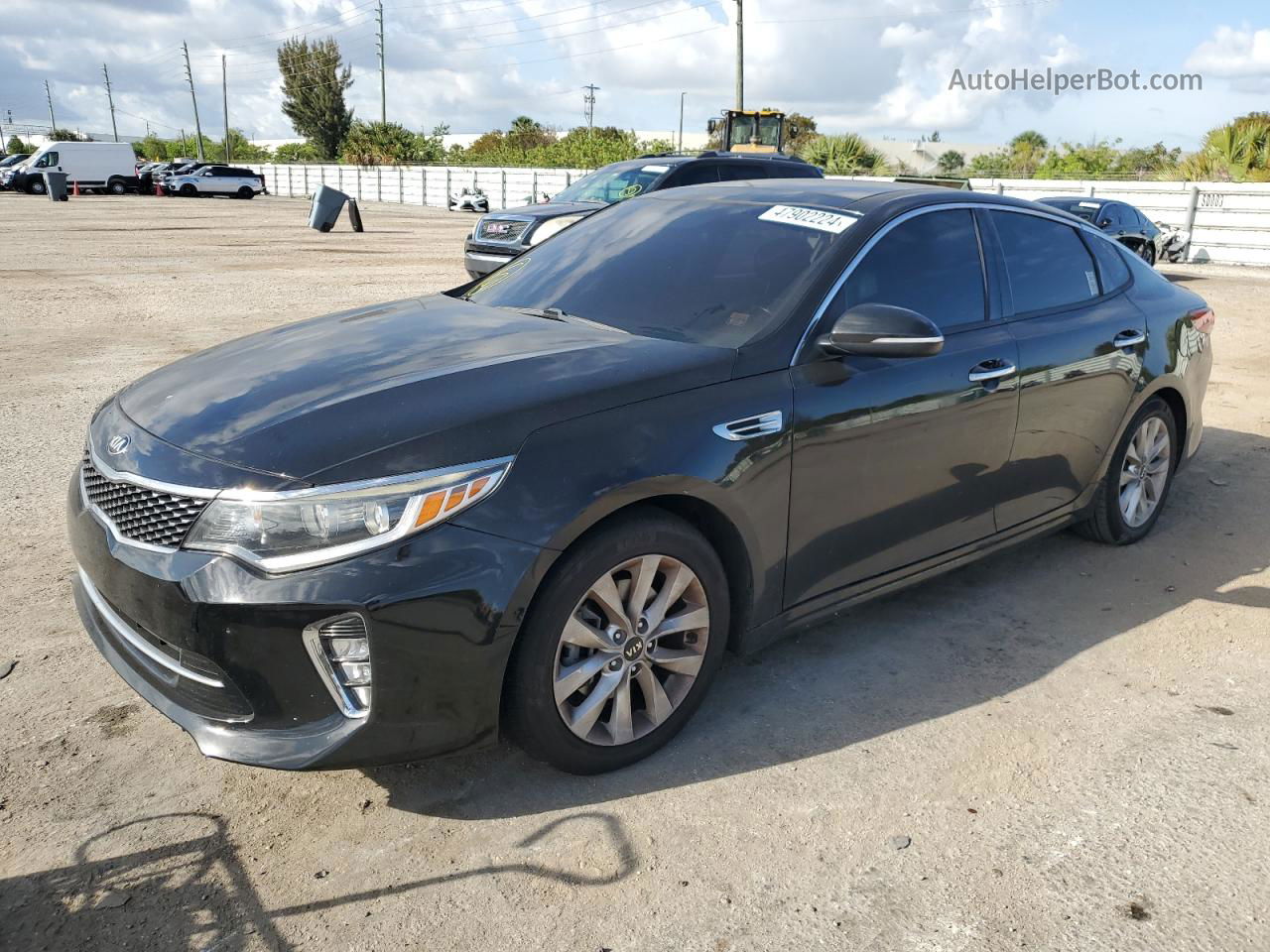 2018 Kia Optima Lx Black vin: 5XXGT4L36JG232797