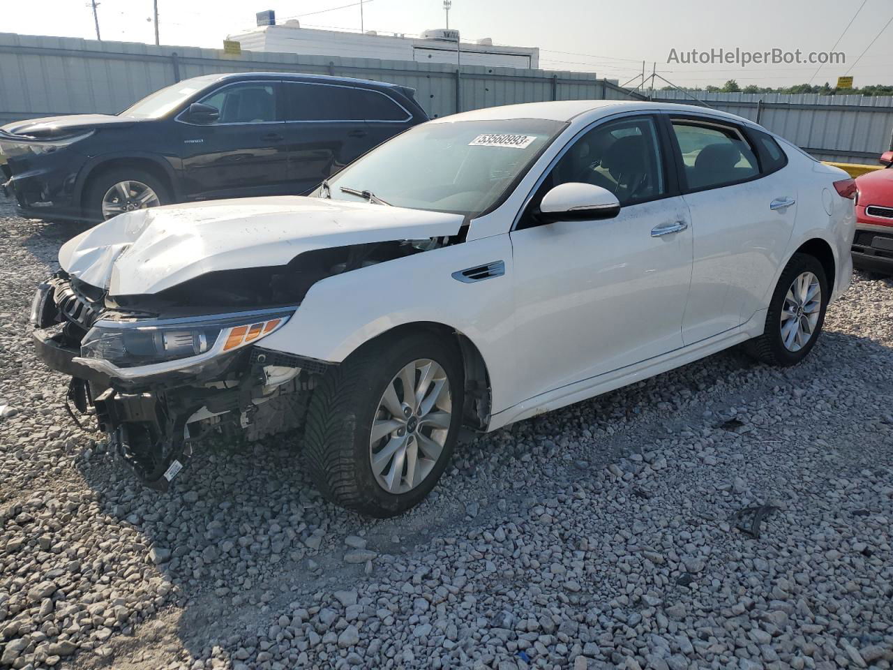 2018 Kia Optima Lx White vin: 5XXGT4L36JG251821