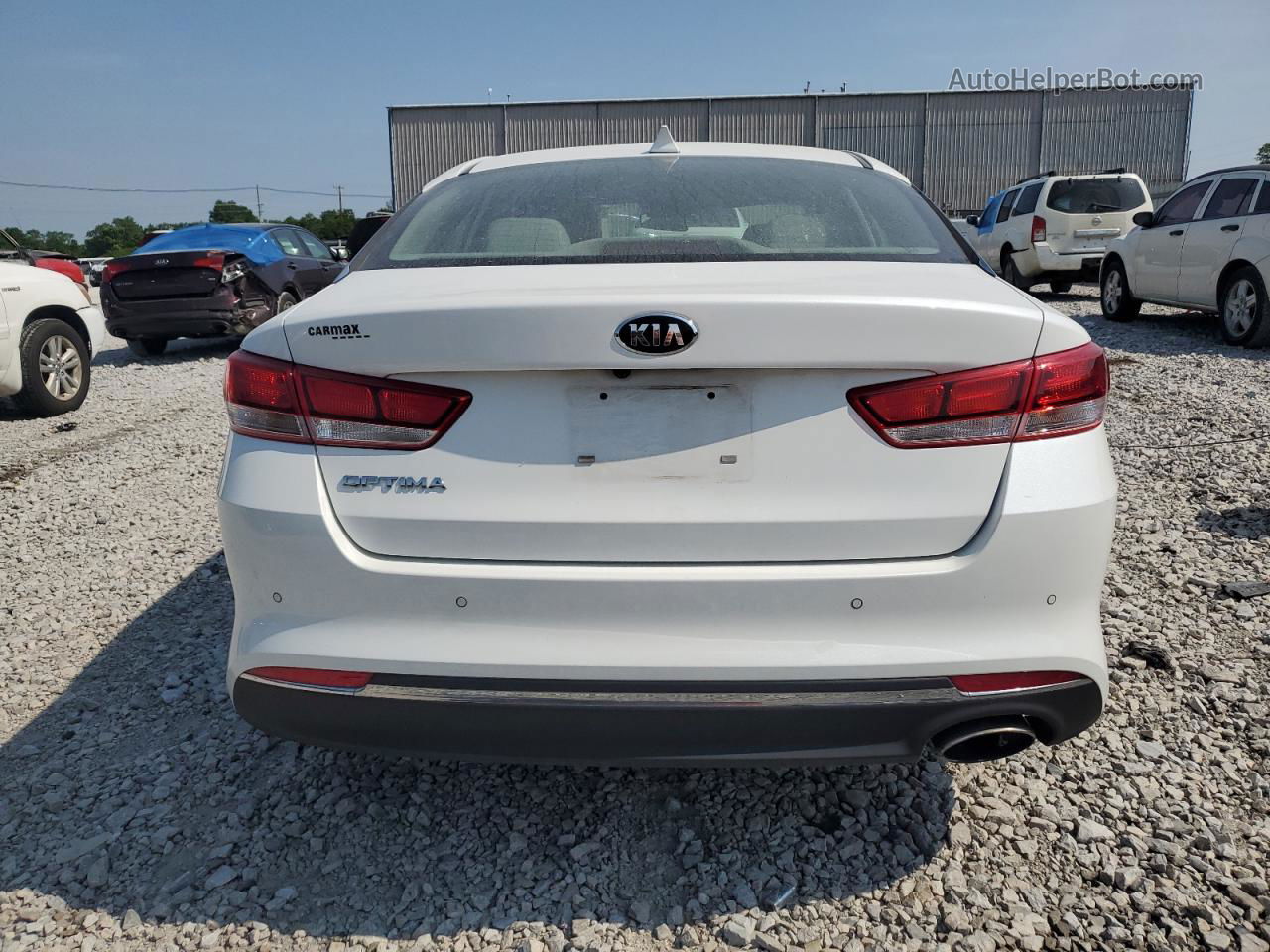 2018 Kia Optima Lx White vin: 5XXGT4L36JG251821