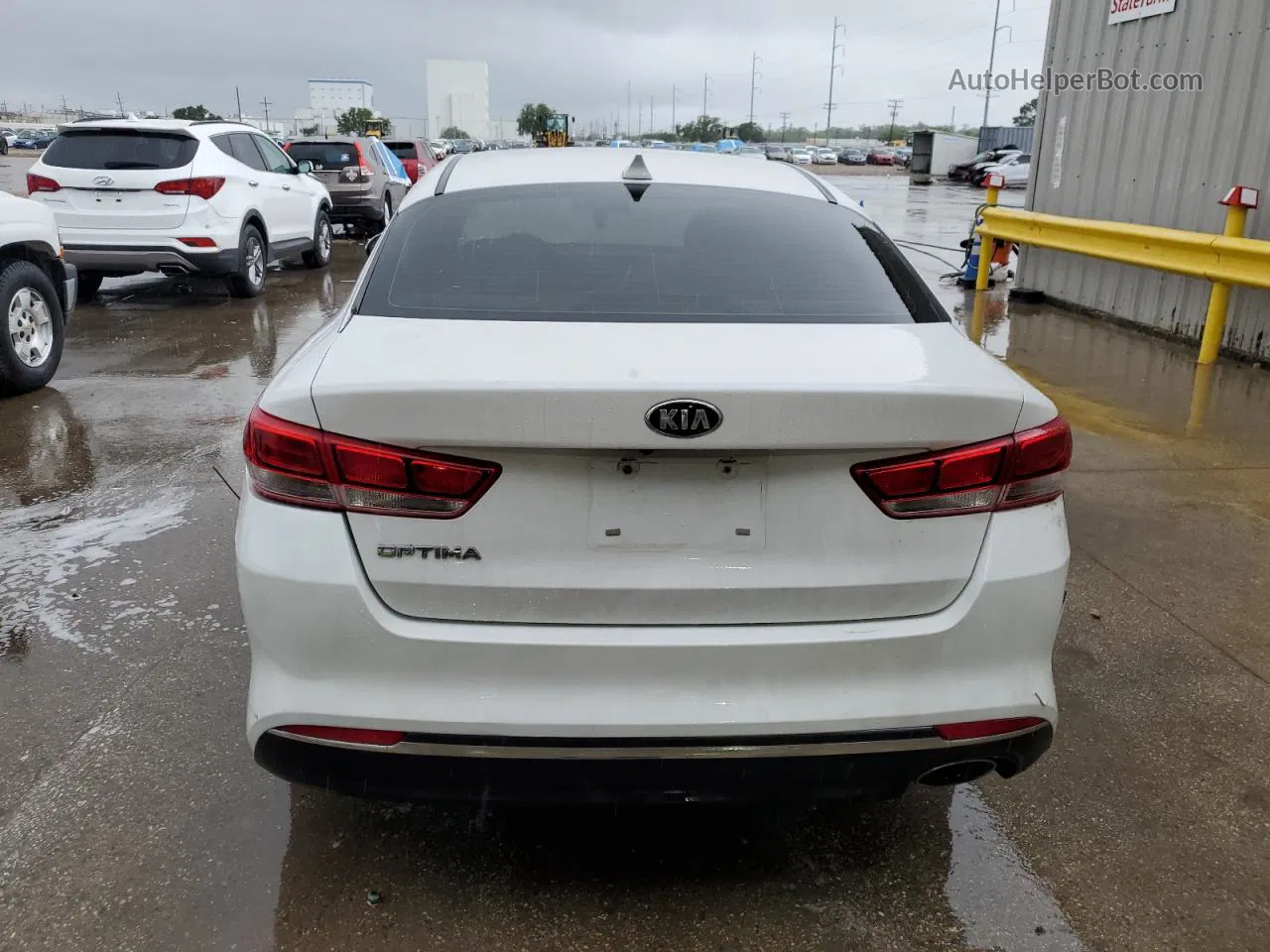 2016 Kia Optima Lx White vin: 5XXGT4L37GG020970