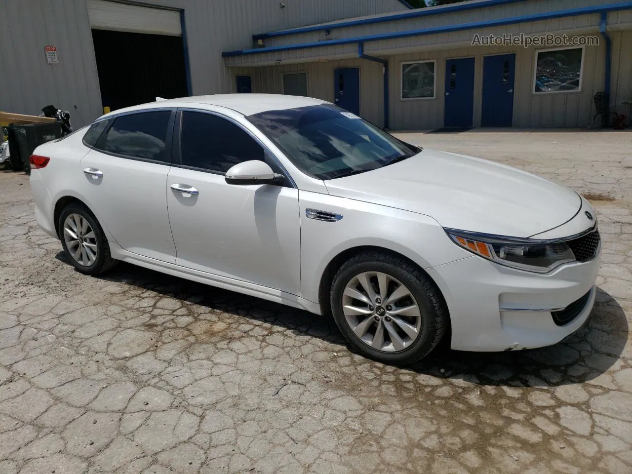 2016 Kia Optima Lx White vin: 5XXGT4L37GG082725