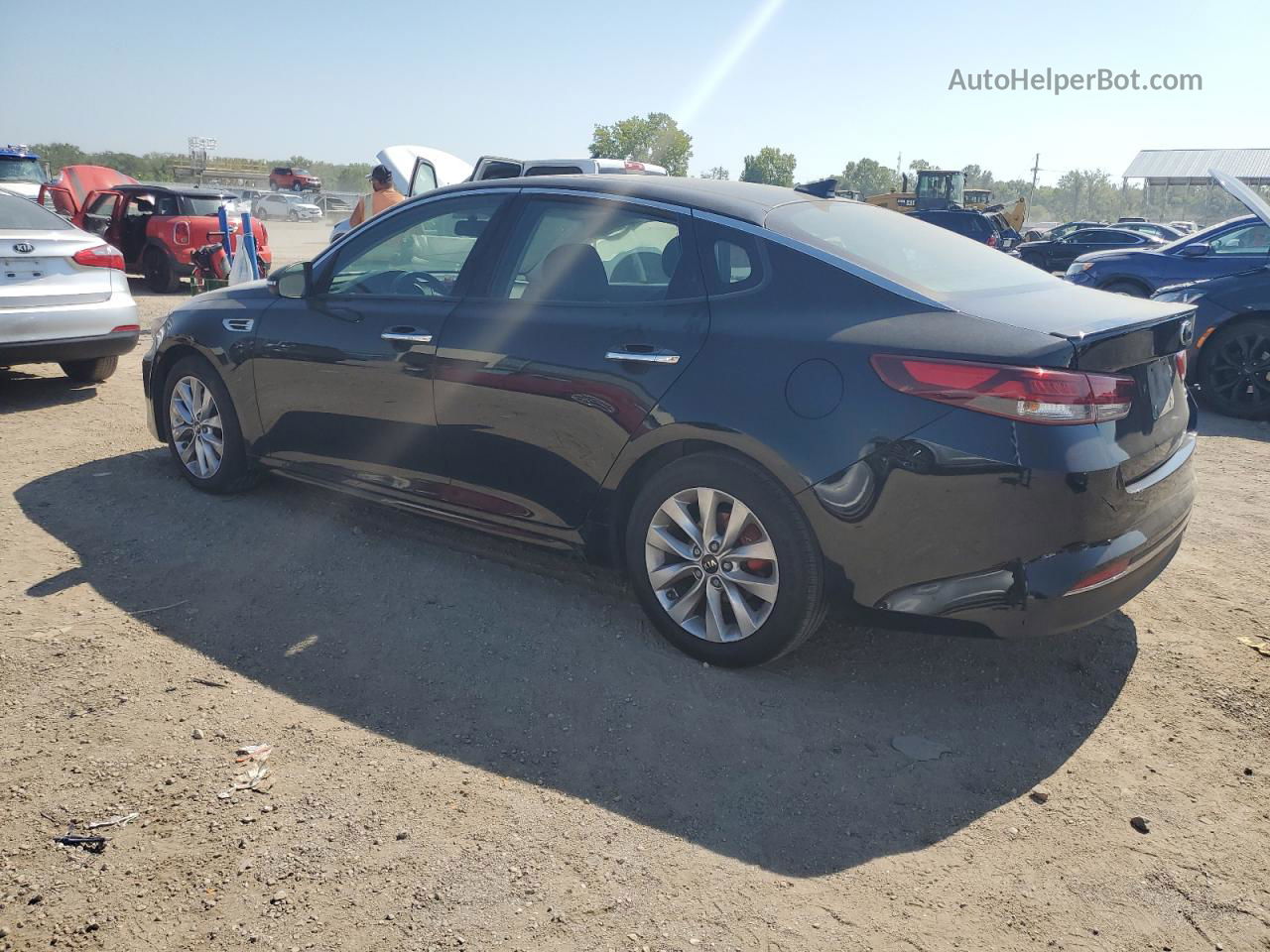 2018 Kia Optima Lx Черный vin: 5XXGT4L37JG218441