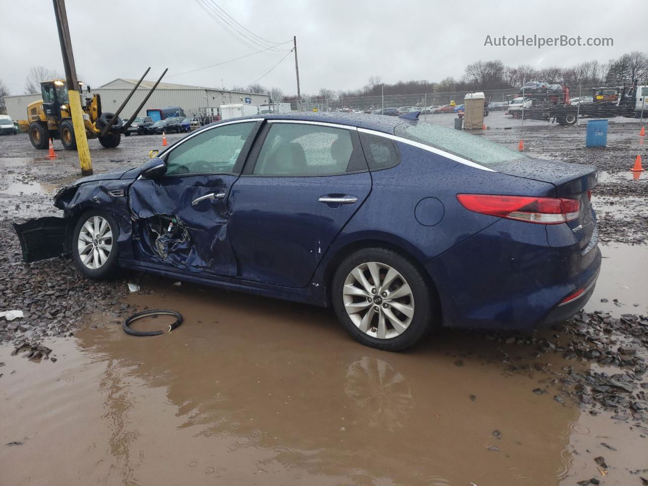 2018 Kia Optima Lx Синий vin: 5XXGT4L37JG256557