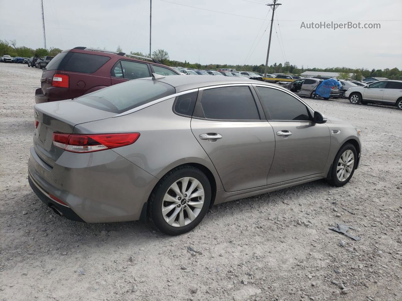 2018 Kia Optima Lx Silver vin: 5XXGT4L37JG268689