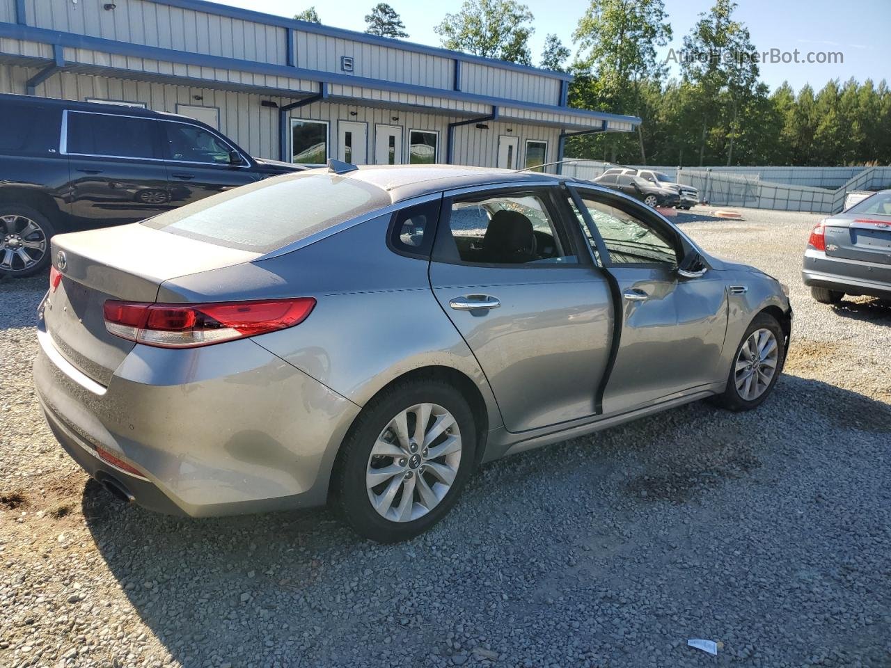 2018 Kia Optima Lx Silver vin: 5XXGT4L37JG270409