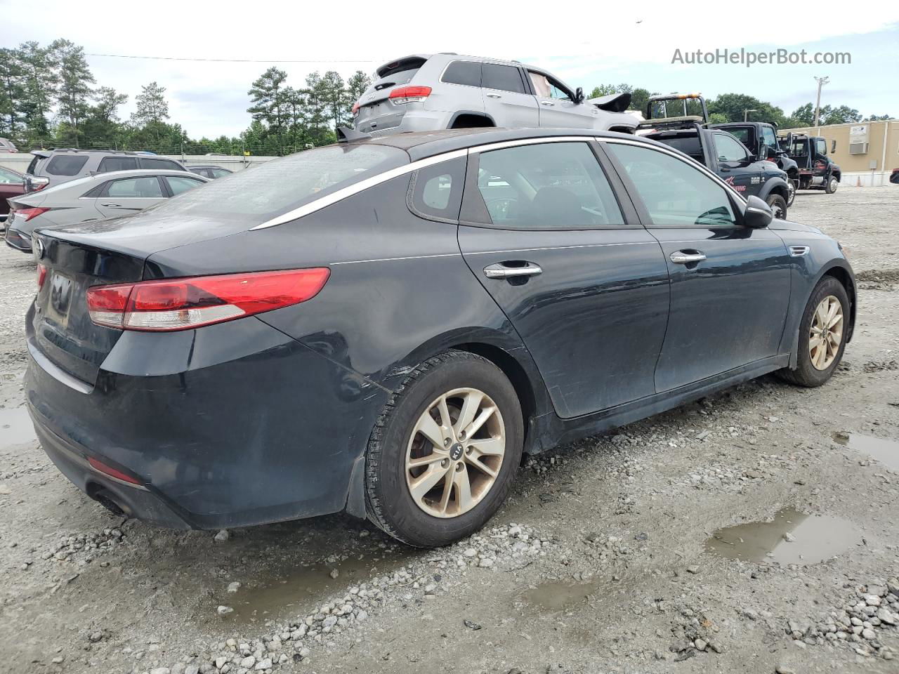 2017 Kia Optima Lx Black vin: 5XXGT4L38HG126345