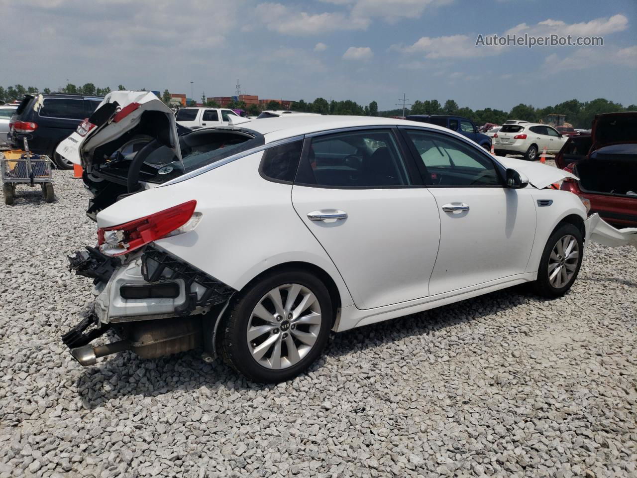 2017 Kia Optima Lx White vin: 5XXGT4L38HG130931