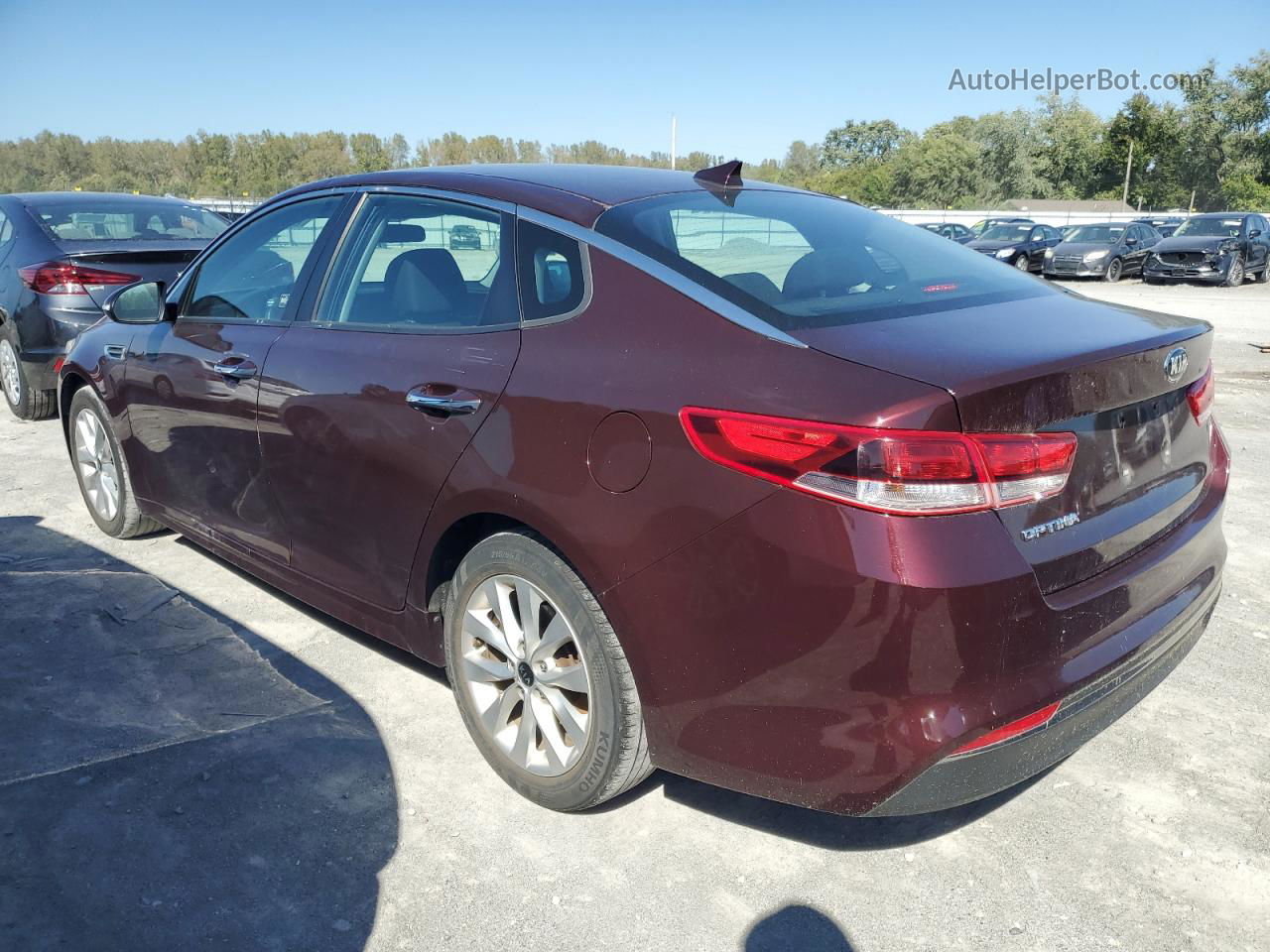 2017 Kia Optima Lx Maroon vin: 5XXGT4L38HG132548