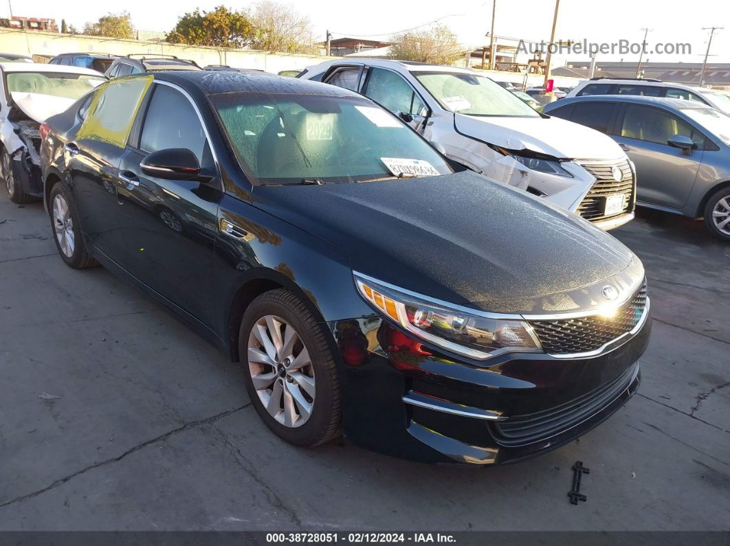 2017 Kia Optima Lx Черный vin: 5XXGT4L38HG164609