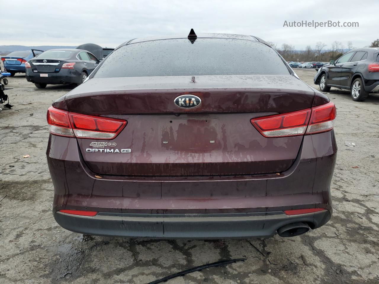 2017 Kia Optima Lx Бордовый vin: 5XXGT4L38HG165520