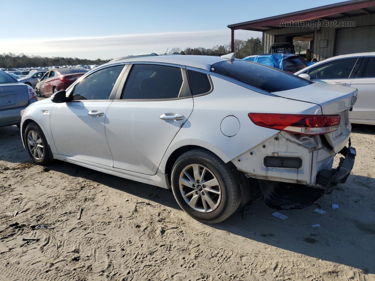 2017 Kia Optima Lx White vin: 5XXGT4L38HG169373