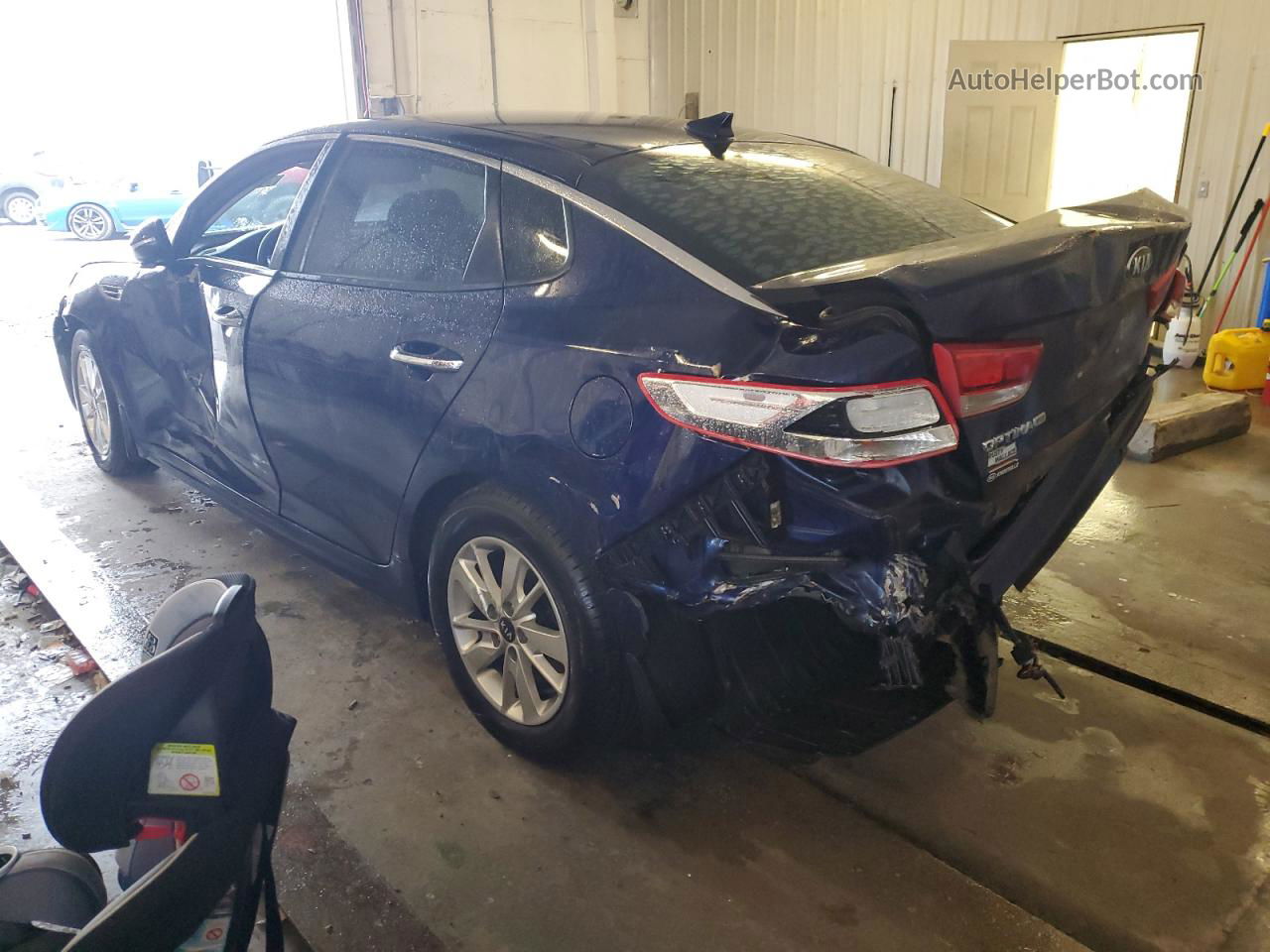 2018 Kia Optima Lx Blue vin: 5XXGT4L38JG228797