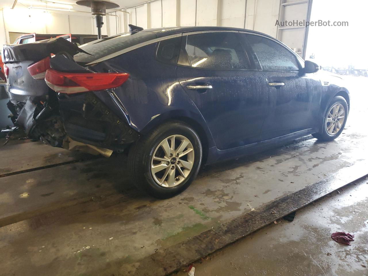 2018 Kia Optima Lx Blue vin: 5XXGT4L38JG228797