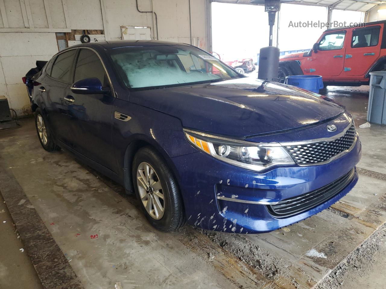 2018 Kia Optima Lx Blue vin: 5XXGT4L38JG228797