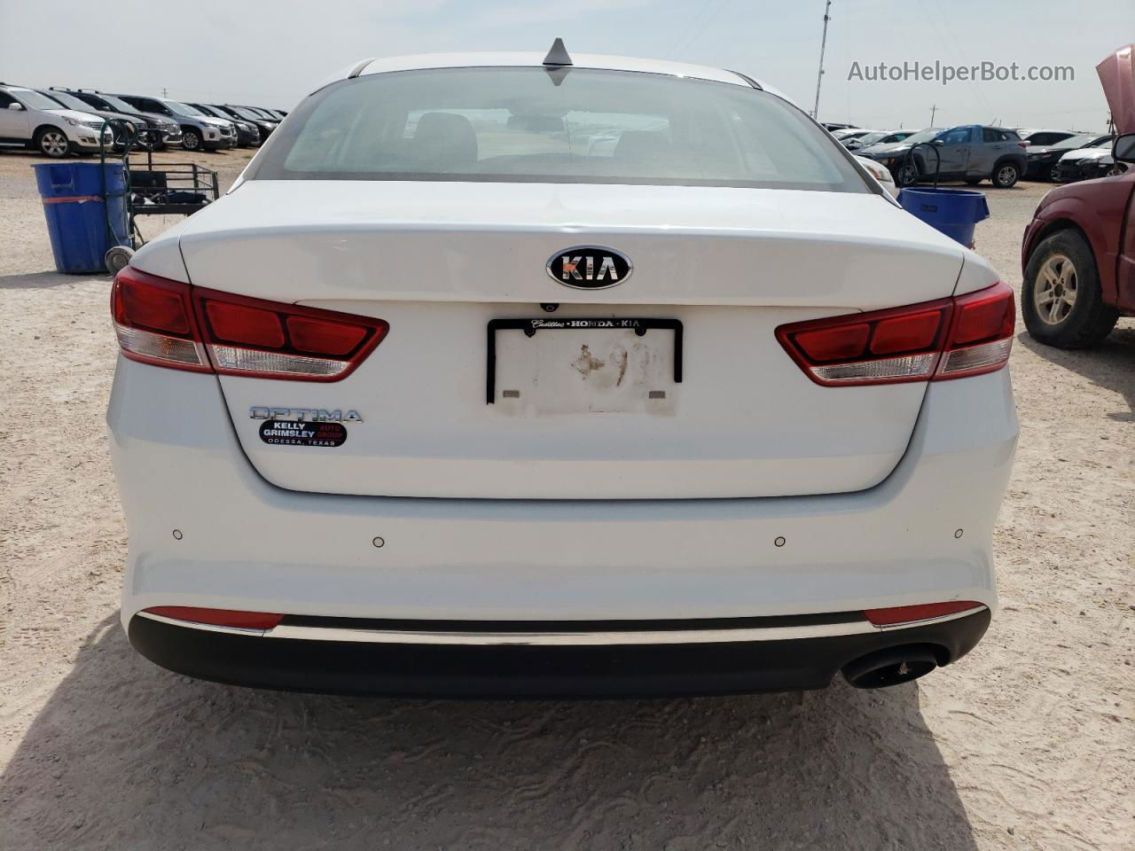 2018 Kia Optima Lx White vin: 5XXGT4L38JG254977