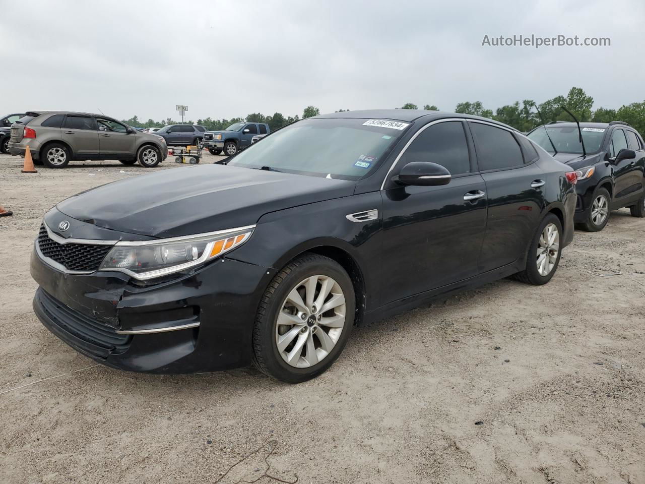 2017 Kia Optima Lx Black vin: 5XXGT4L39HG124295