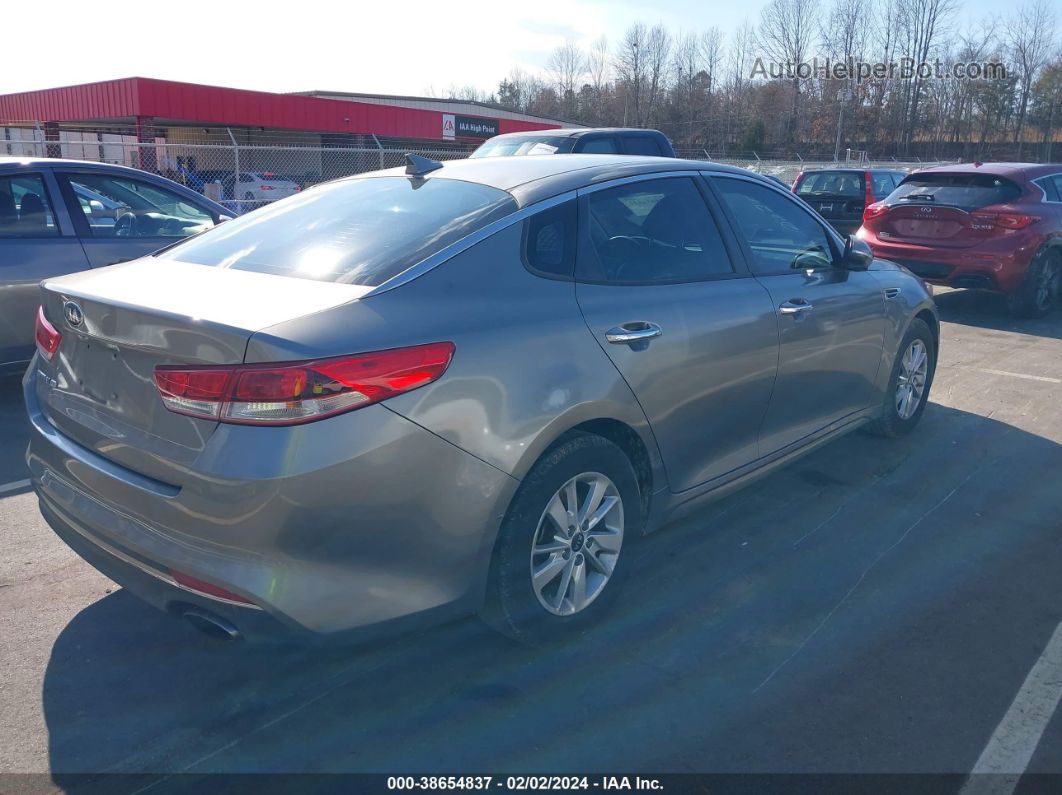 2017 Kia Optima Lx Серебряный vin: 5XXGT4L39HG149049