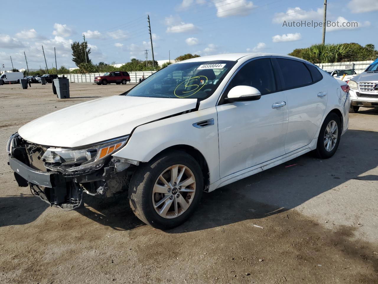 2017 Kia Optima Lx White vin: 5XXGT4L39HG153778