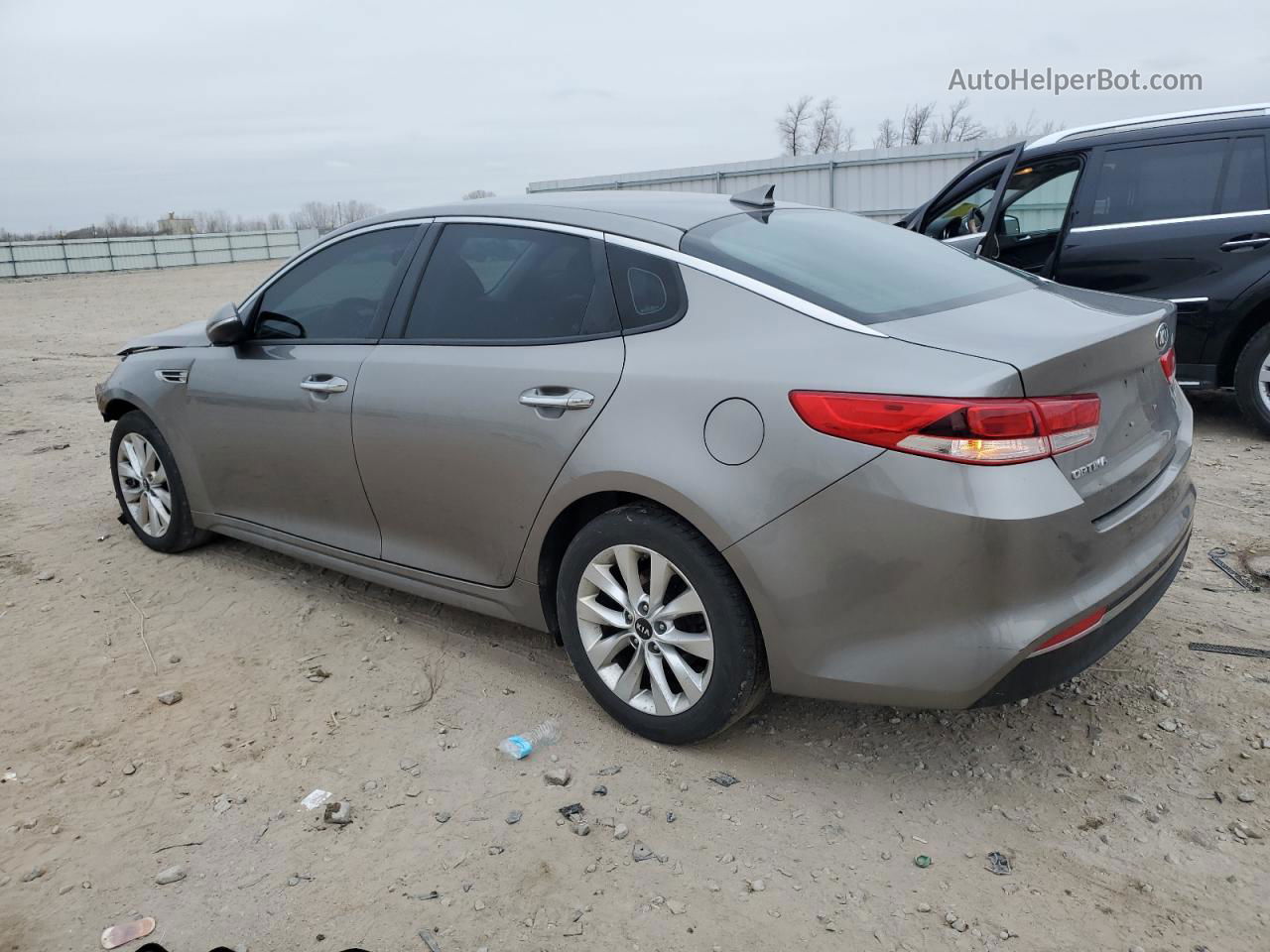 2017 Kia Optima Lx Gray vin: 5XXGT4L39HG161542