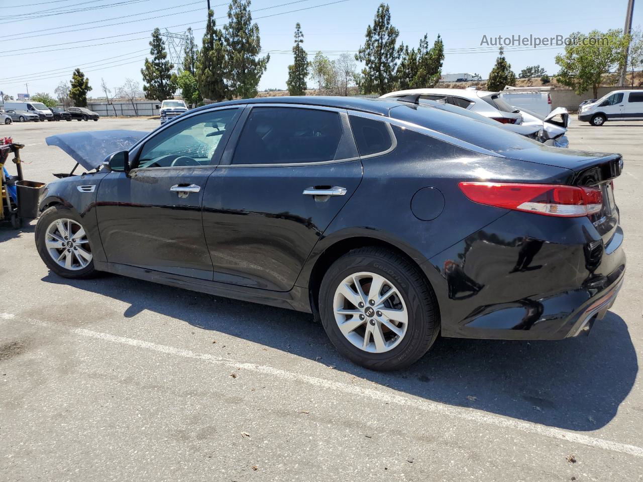 2018 Kia Optima Lx Black vin: 5XXGT4L39JG178833