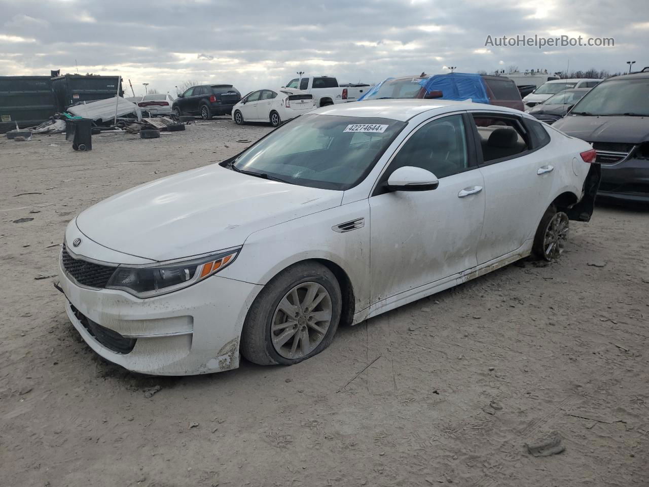 2018 Kia Optima Lx White vin: 5XXGT4L39JG201978